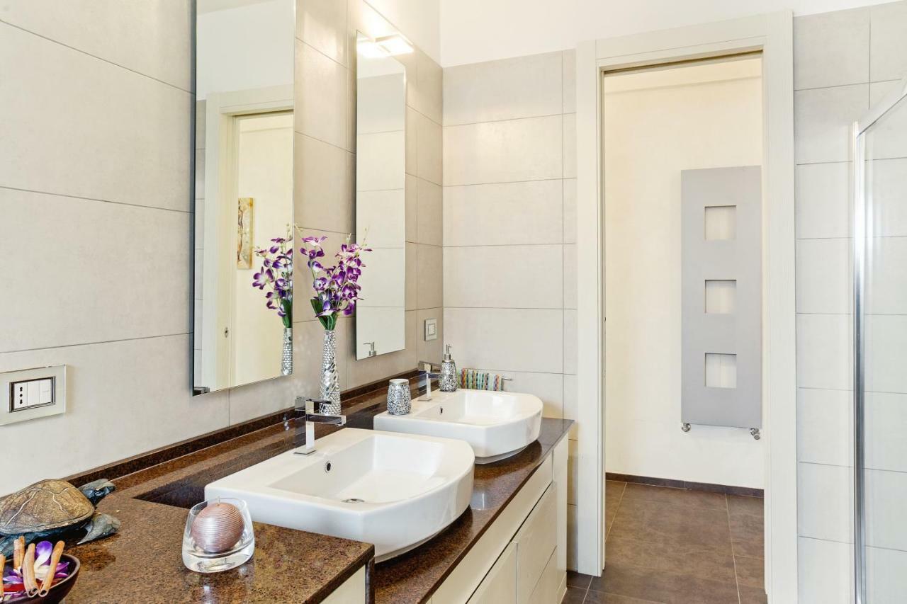 Bari Airport Seaview Apartment מראה חיצוני תמונה